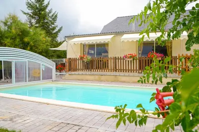Piscine de l'établissement Chambre d'hôtes au Domaine de la Moretie ou située à proximité
