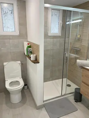 Salle de bains dans l'établissement Maison de charme 4 personnes