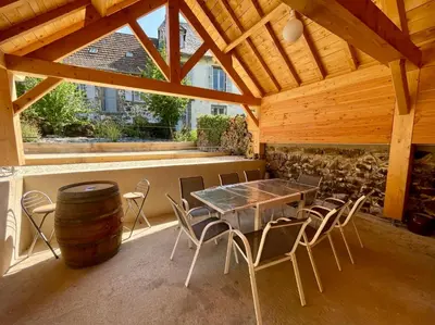 Plan de l'établissement Maison de caractère rénovée avec terrain de pétanque