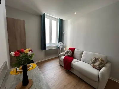 Coin salon dans l'établissement Soif de Limoges, cosy en hypercentre
