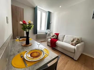 Coin salon dans l'établissement Soif de Limoges, cosy en hypercentre