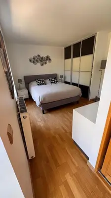 Un ou plusieurs lits dans un hébergement de l'établissement Maison en Pierre - piscine - jacuzzi