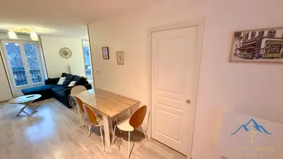 Coin salon dans l'établissement Le Capucine Le Mont-Dore