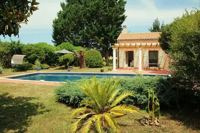 Piscine de l'établissement villa lanzac ou située à proximité