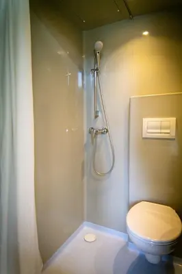 Salle de bains dans l'établissement Cabane à Mémé