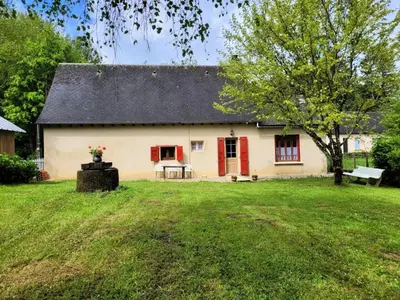 Jardin de l'établissement Gîte de France Chez baptiste 2 épis - Gîte de France 4 personnes MAE-0013