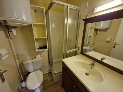 Plan de l'établissement Studio rénové au cœur de Super Besse, pour 4 personnes - FR-1-814-141