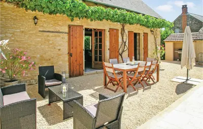 Terrasse ou espace extérieur de l'établissement Beautiful Home In St Amand De Coly