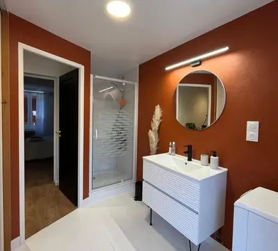 Salle de bains dans l'établissement Logement au cœur de la Vallée de la Dordogne