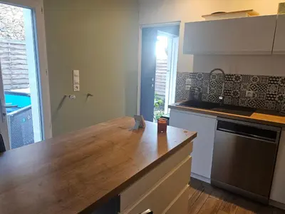 Cuisine ou kitchenette dans l'établissement Maison cocon proche gare et centre ville