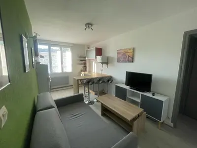 Télévision ou salle de divertissement dans l'établissement Villa Laudouze