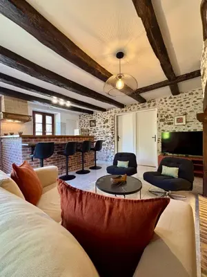 Coin salon dans l'établissement Casa Les Combes - Maison typique climatisé avec jardin