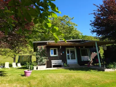 Jardin de l'établissement Chalet Vert 10 min à pied du centre ville d'Argentat-sur-Dordogne