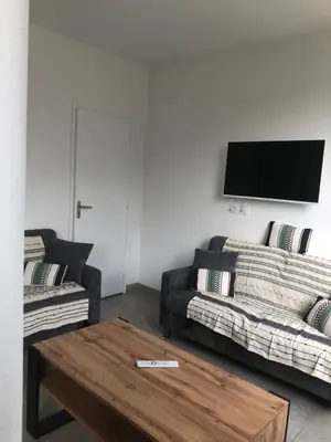 Télévision ou salle de divertissement dans l'établissement appt 10 couchages tt confort appt 3