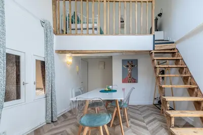 Plan de l'établissement Le Duplex D'Andromely, Centre-historique-Animé