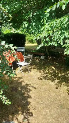 Jardin de l'établissement Les Chambres du Monteil - 1 à 5personnes