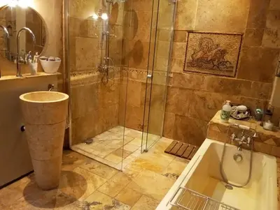 Salle de bains dans l'établissement Napoléon