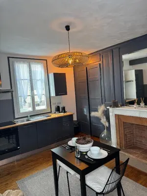 Cuisine ou kitchenette dans l'établissement Le Signature