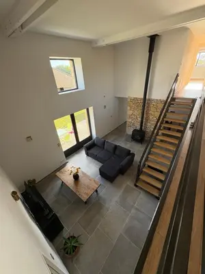 Coin salon dans l'établissement La Grange de Molière, proche Lascaux et Sarlat