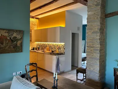 Cuisine ou kitchenette dans l'établissement Cornanure - Characterful Studio in the Heart of the Medieval Town