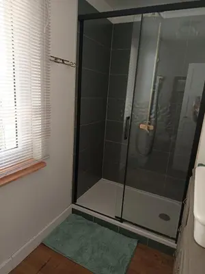 Salle de bains dans l'établissement Grand appartement avec belle vue