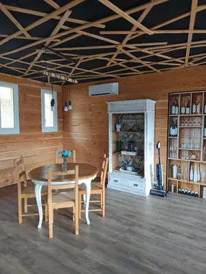 Restaurant ou autre lieu de restauration dans l'établissement Grand appartement avec belle vue