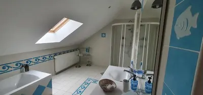 Salle de bains dans l'établissement Chambres d'hôtes avec piscine pour max 4 adultes ou 2 adultes et 3 enfants