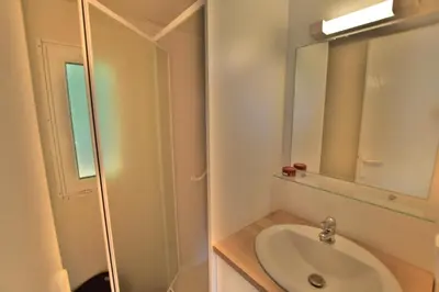 Salle de bains dans l'établissement Le Temps d une Pause