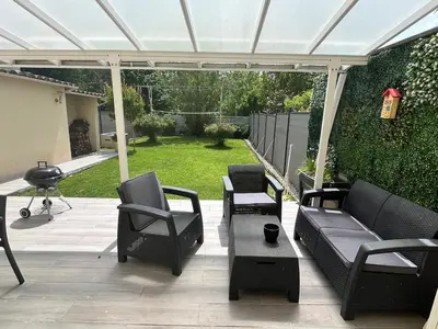 Jardin de l'établissement Maison de ville avec jardin