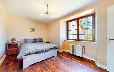 Un ou plusieurs lits dans un hébergement de l'établissement Pet Friendly Home In Sarroux - Saint Julien
