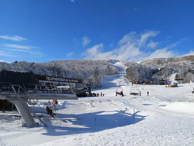 L'établissement Super Besse: Appartement 6 pers. lumineux avec balcon et cuisine équipée - FR-1-814-144 en hiver