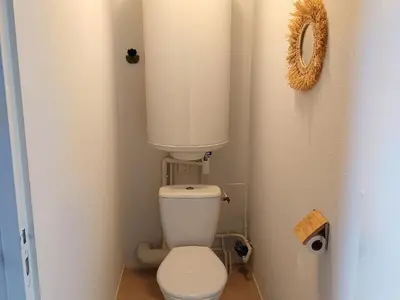 Salle de bains dans l'établissement Super Besse: Appartement 6 pers. lumineux avec balcon et cuisine équipée - FR-1-814-144