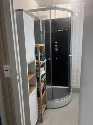 Salle de bains dans l'établissement La Maison de Janine
