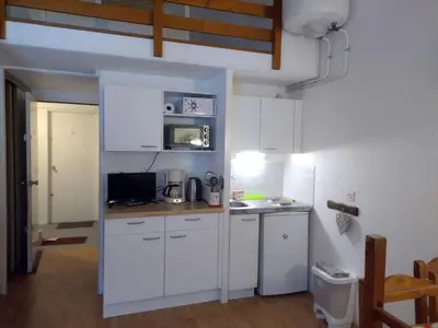 Cuisine ou kitchenette dans l'établissement Résidence Azur Sancy
