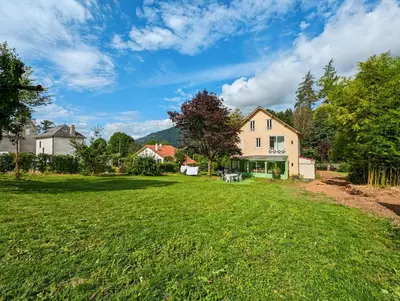 Jardin de l'établissement Maison des années 30 - Vic-Sur-Cère - 4 personnes