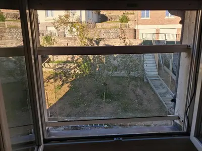 Balcon ou terrasse dans l'établissement Appartement renové 46m2 - Climatisé, Calme et proche commodités