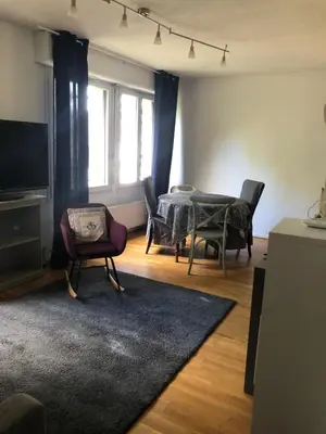 Télévision ou salle de divertissement dans l'établissement Le rée de Baudin
