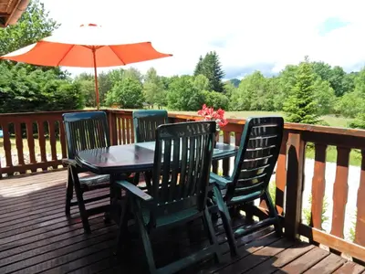Balcon ou terrasse dans l'établissement Chalet in Beaulieu near Lake & Castle