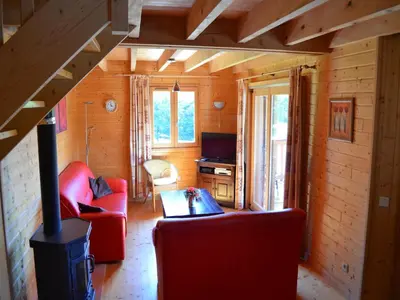 Télévision ou salle de divertissement dans l'établissement Chalet in Beaulieu near Lake & Castle