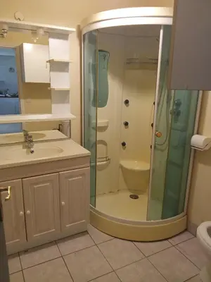 Salle de bains dans l'établissement Appartement