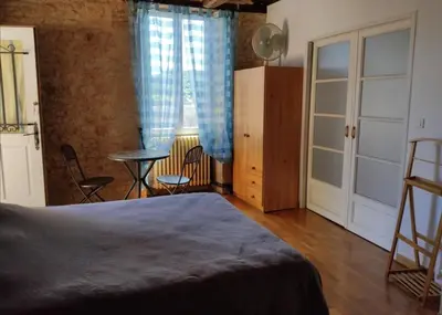 Un ou plusieurs lits dans un hébergement de l'établissement Maison de caractère à Montignac Lascaux