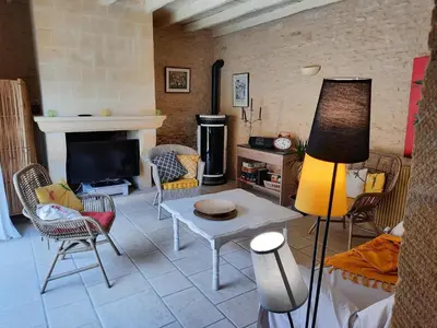 Plan de l'établissement La Garenne avec sa piscine privée proche de Sarlat