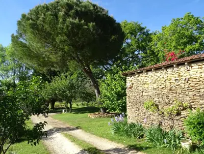Jardin de l'établissement La Girolle