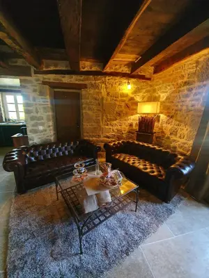 Coin salon dans l'établissement La Maison du Garde