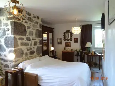 Un ou plusieurs lits dans un hébergement de l'établissement Villa 3 chambres à Saint-Cirgues-de-Malbert avec piscine