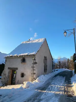 L'établissement Mini maison terrasse vue montagne proche Puy Mary en hiver