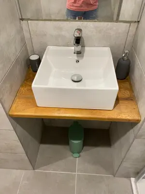 Salle de bains dans l'établissement La maison du Chateau