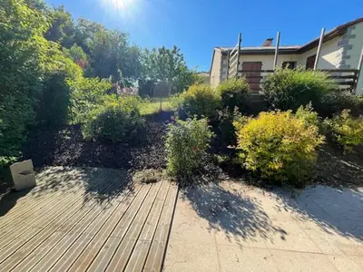 Jardin de l'établissement La campagne près de la ville