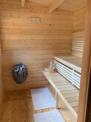 Plan de l'établissement Ancien Prieure Chambre King Size avec sauna et bain nordique privatifs en extérieur