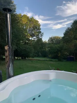 Piscine de l'établissement Ancien Prieure Chambre King Size avec sauna et bain nordique privatifs en extérieur ou située à proximité
